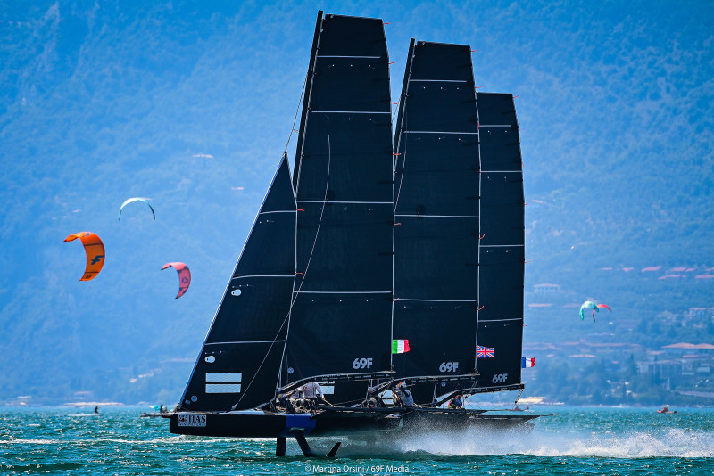 Pro Sailing